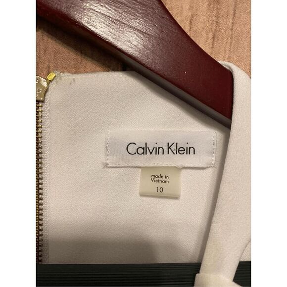 Calvin Klein size 10 NWT White Sleeveless Round Neck Back Zip Sheath Dress - Picture 6 of 13